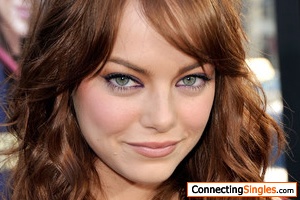 this isnt me its the actor emma stone people always tell me i look like her so i said id put this picture up as i dont want