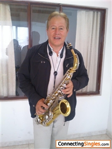 Here rehearsing a montage of latinjazz with my saxophone