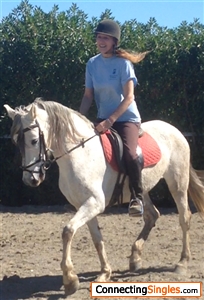 Re-schooling a difficult highly strung Andalucian mare! July 2016
