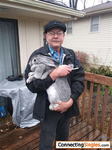 Thanksgiving Day 11-28-2019  My Sons Female Flemish Giant Rabbit can get up to 20 Lbs.
I am 5'11" tall, and weigh approx. 180 Lbs.  So you can Imagine the size of this Rabbit, Lol