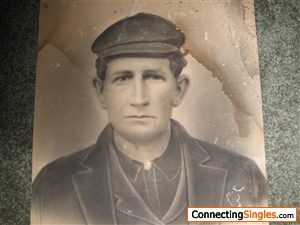 My great grandfather.  Marshall Farnell
1881 - 1905