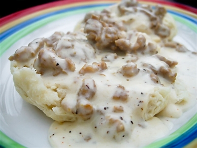Easy Sausage Gravy with Biscuits