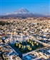 Mi linda ciudad Arequipa de fondo el imponente volcn Misti